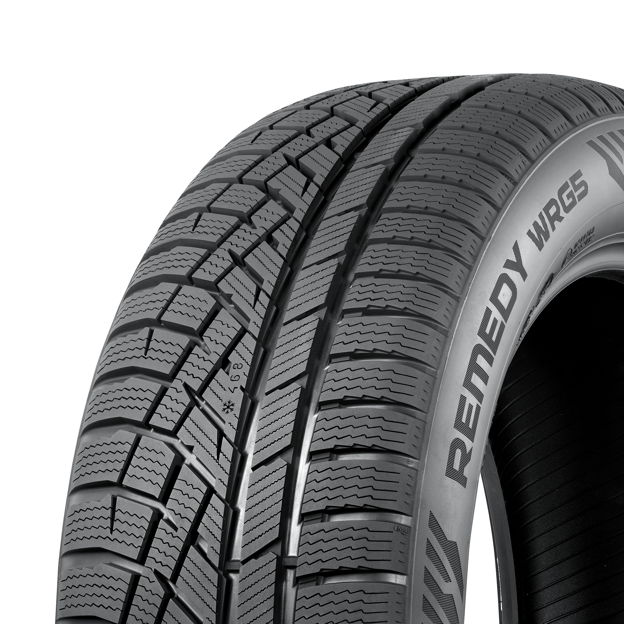 NOKIAN TIRES 235/45R18 tire